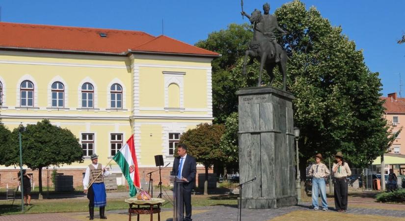 Politikai üzenetekkel robbantotta szét az ünnepi hangulatot Márki-Zay Péter