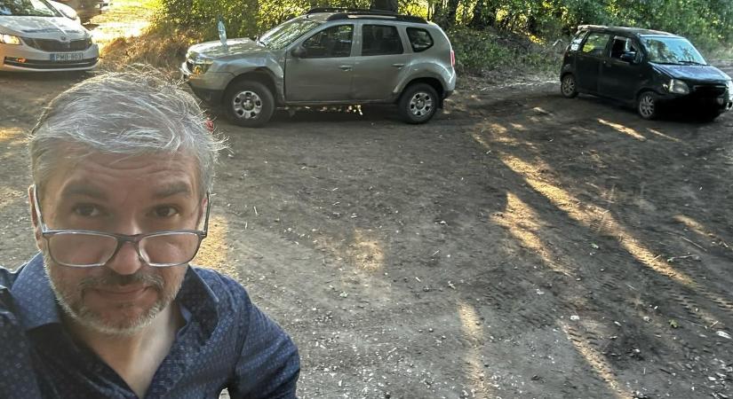 Rendőrségi eljárás indul Hadházy Ákos hatvanpusztai balesete után