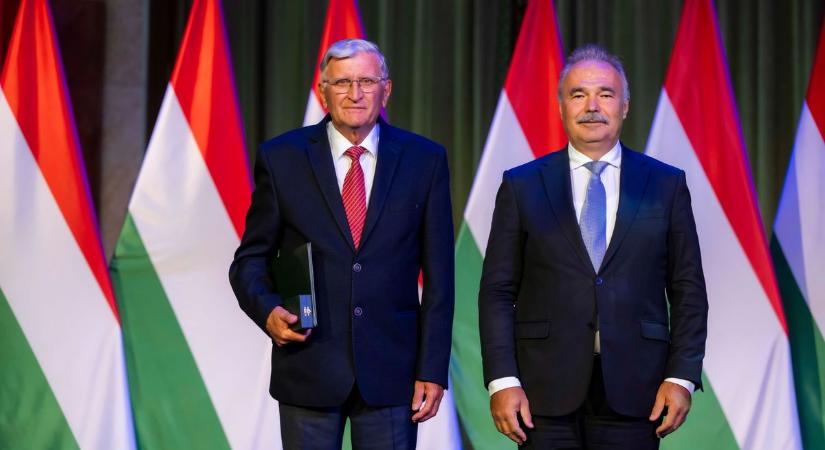Az ünnepen elismeréseket adtak át a Pesti Vigadóban – mutatjuk a vármegyei díjazottakat