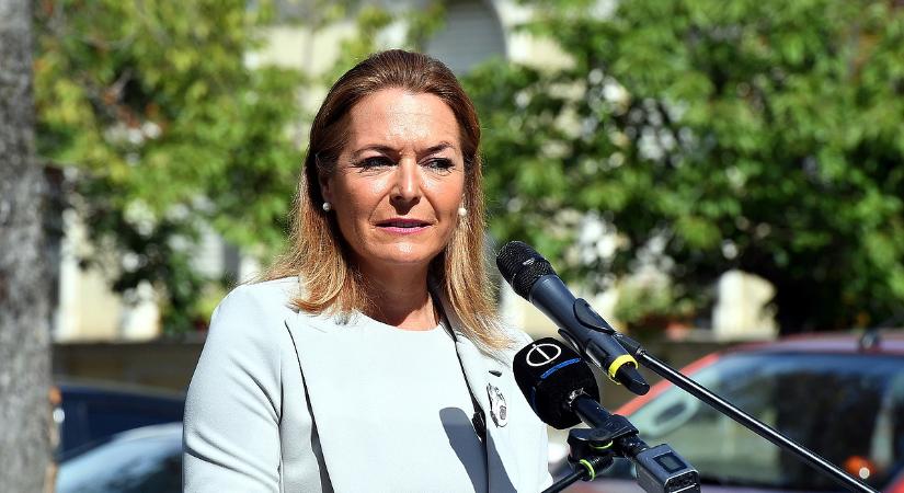 Ismét elfogták a Renner Erikát fenyegető férfit, Vitályos Eszter bejelentést tett az ügyben