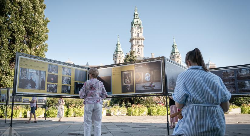 Szabadtéri sajtófotó-kiállítás nyílt a belvárosban