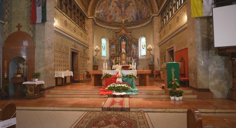 Ünnepi szentmise és megemlékezés a Jézus Szíve templomban