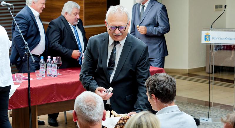 Ünnepi ülésén az államalapításra emlékezett Bük város képviselő-testülete