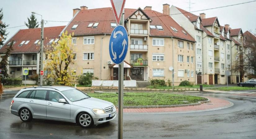 Tévhit, amit rengeteg sofőr elhisz a körforgalomról – te is köztük vagy?
