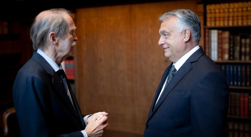Orbán Viktor Braganza hercegét fogadta a Karmelita kolostorban