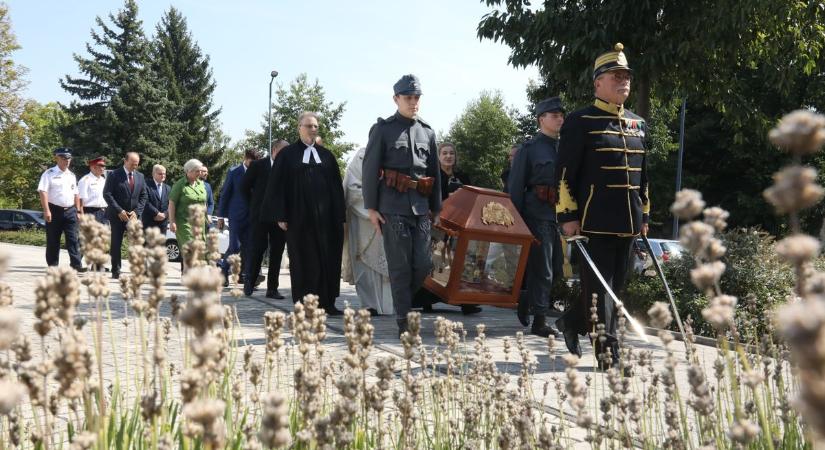 Nagy Bálint: a békéhez erő kell, ezt is megmutatta első királyunk– Ünnepi üzenet Hévízről (galéria, videó)