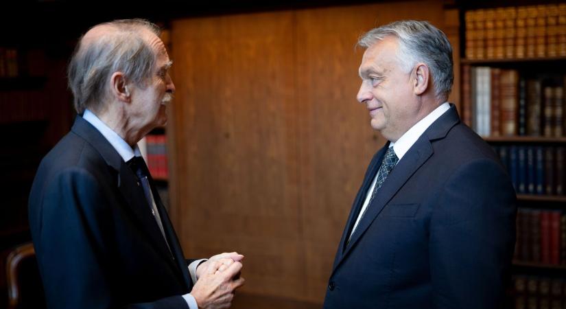 Herceget fogadott Orbán Viktor a Karmelitában – de mit jelent az manapság, hogy herceg?