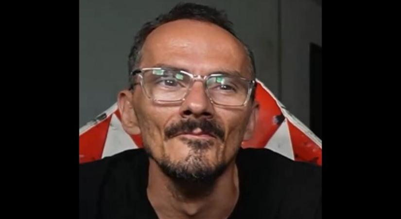 Meghalt a streamer, akit évekig bántalmaztak élő adásban