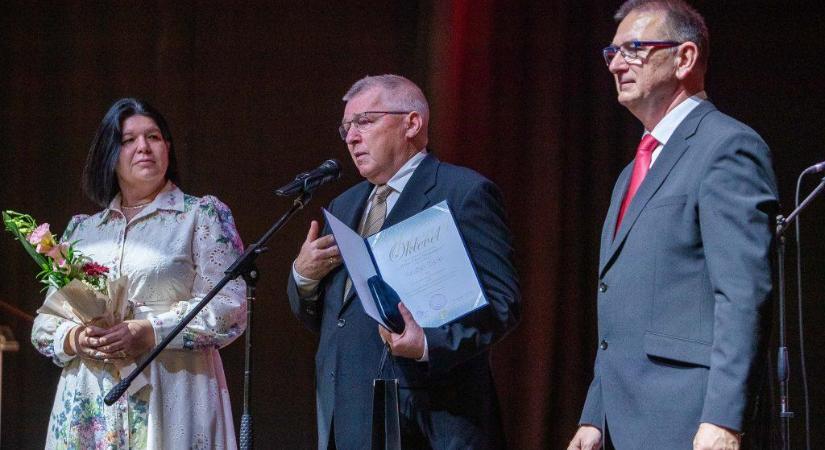 Szent István ünnepén díjaztuk Heves kiválóságait – képgalériával