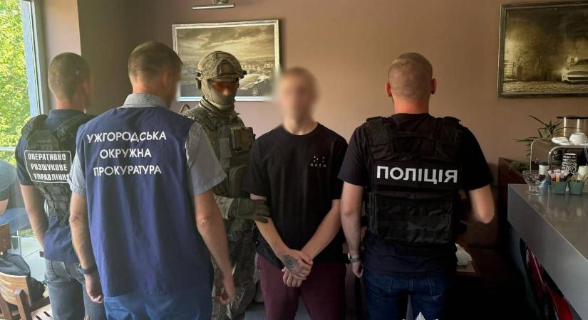 Ungváron őrizetbe vették a hadköteleseket 15 ezer dollárért külföldre menekítő férfit