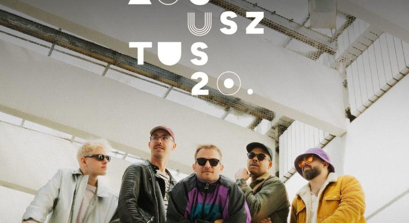 Jól hangol a The Biebers, este érkezik a Dolly Plusssz