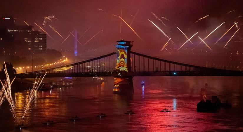 Orbán Viktor: Indul a nemzeti pride, tűzijáték, augusztus 20.