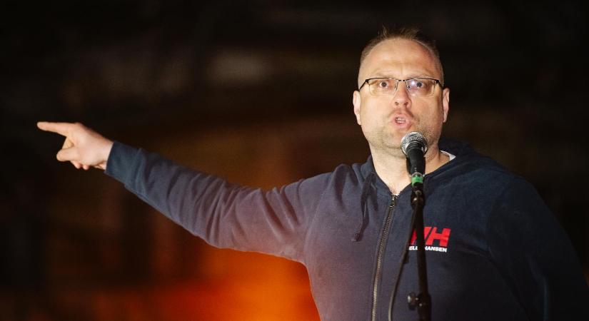 Már a szolnoki gyermekotthon irodájáig is eljutott a város polgármestere