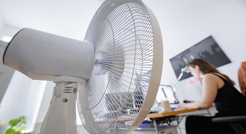 Erre oda kell figyelni: szívrohamig fajulhat, ha valaki így használja a ventilátort