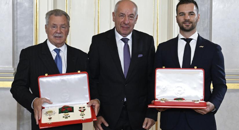 Farkas Bertalan és Kapu Tibor kapta a Magyar Szent István Rend kitüntetést - a nap hírei