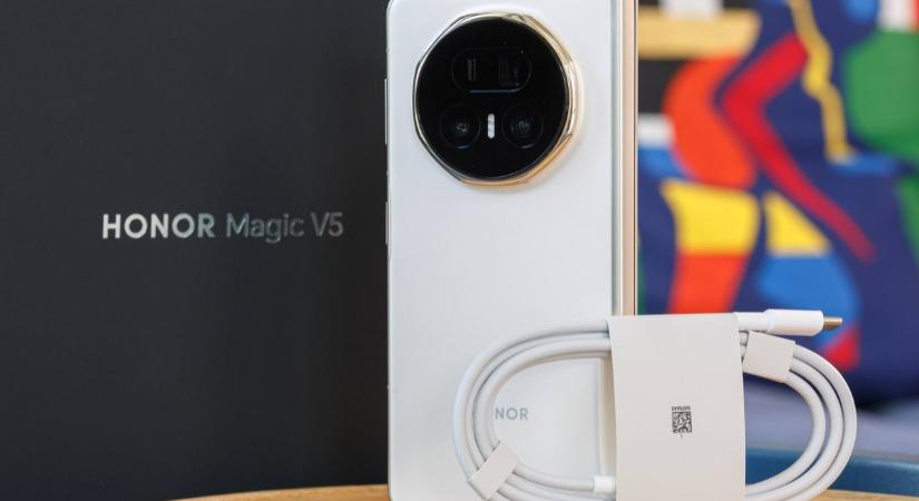 Tesztelték a Honor Magic V5 akkumulátoros képességeit