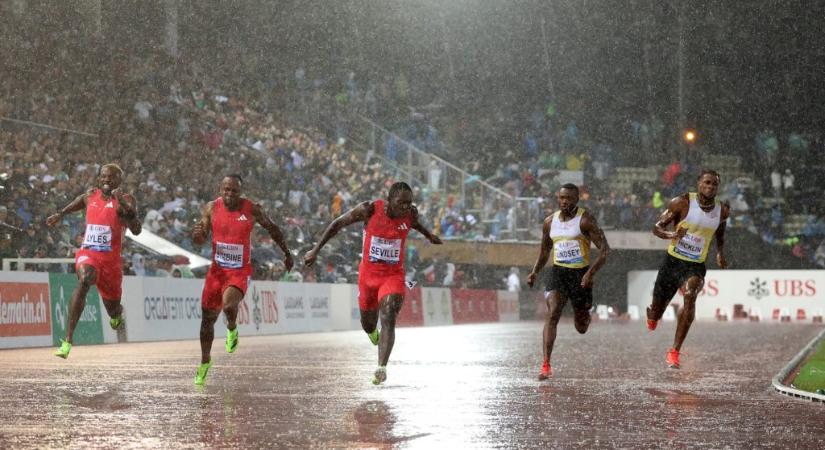 Szakadó esőben 9.87-es sprint? A jamaicai sprinter utcahosszal nyert