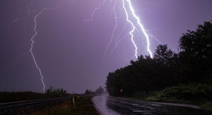 Délutántól érkeznek a heves zivatarok