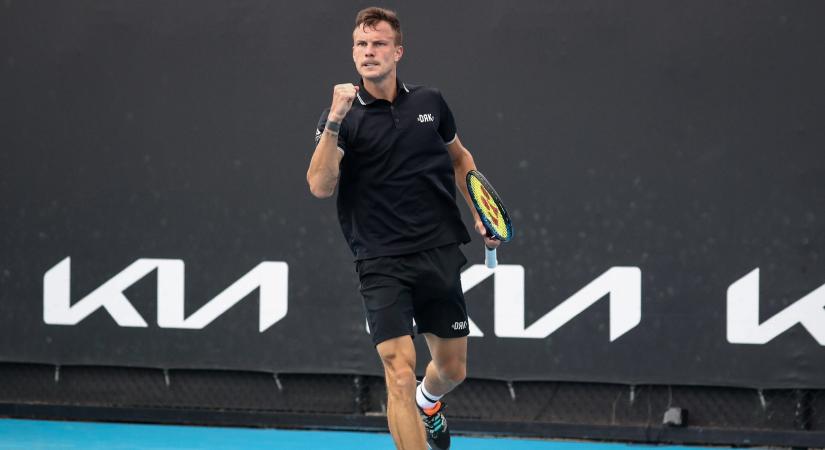 Fucsovics tovább menetel a Winston-Salem-i tenisztornán