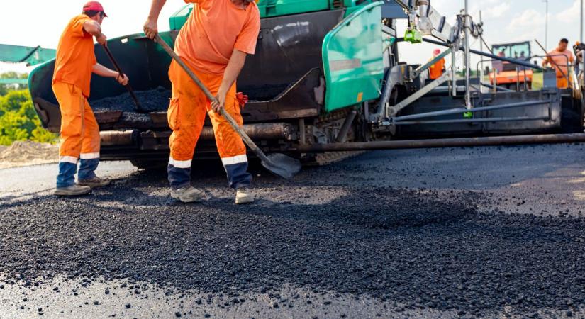 Hídépítés miatt ezen a szakaszon irányonként csak egy-egy sáv járható