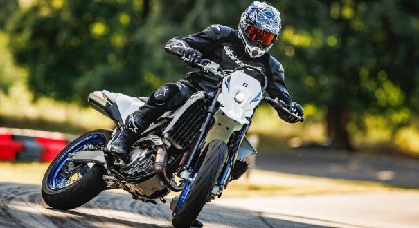 Bemutató: megérkezett Magyarországra a Suzuki DR-Z4 S és SM