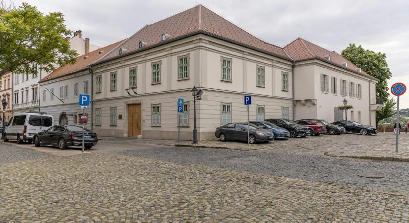 Még az MNB-alapítvány vezetőinek lecserélése után is meg tudott szerezni Matolcsy Ádám köre alapítványi vagyont
