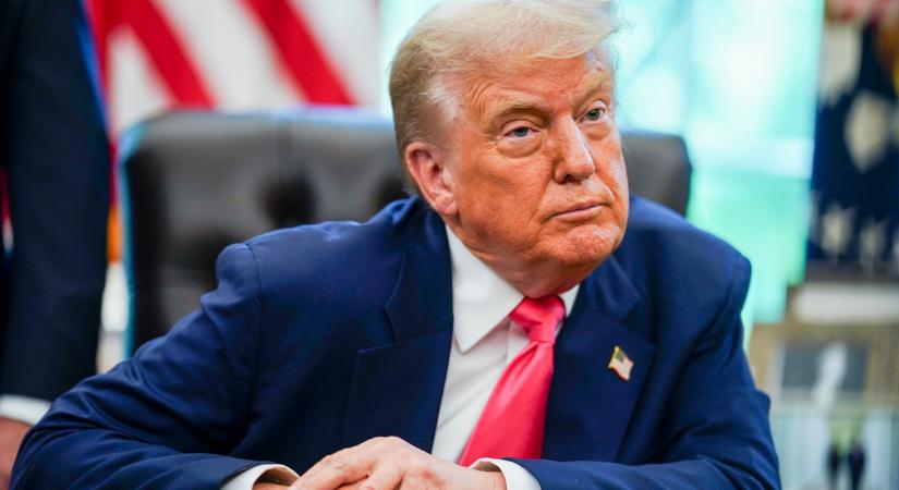 Donald Trump a Nemzetközi Büntetőbíróság két bírája és két ügyésze ellen vezetett be szankciókat