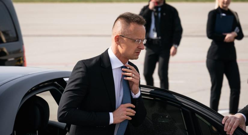 Szijjártó reagált arra, hogy Trump Putyin után Orbánnal is telefonált