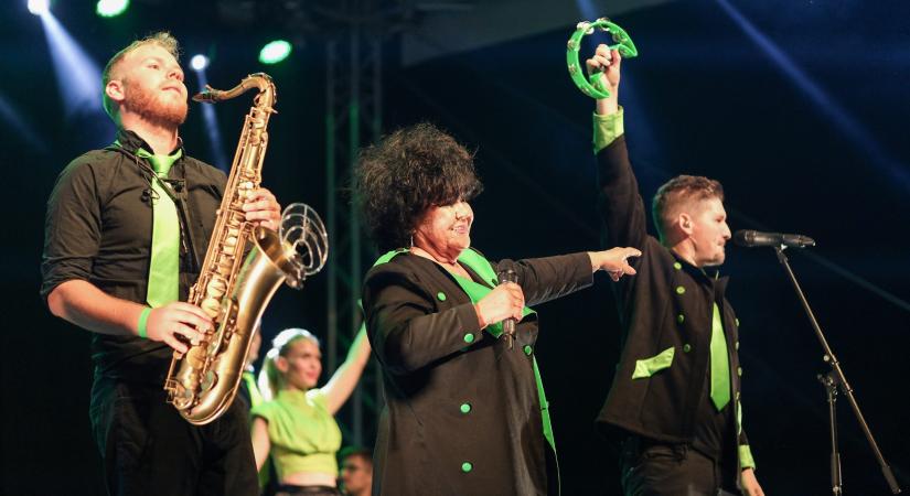 „Nevettünk és sírtunk” – Dolly felejthetetlen bulit csinált Palcsó Tomival Győrben