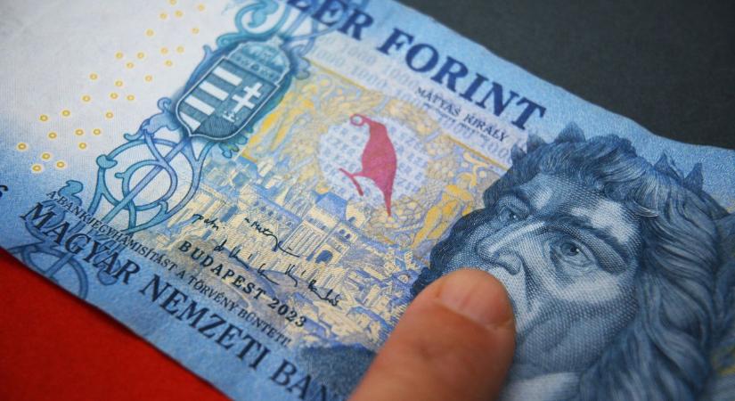 Kétezer forintért fenyegette meg halálosan áldozatát, aki könyörgött, mert különben éhen halt volna