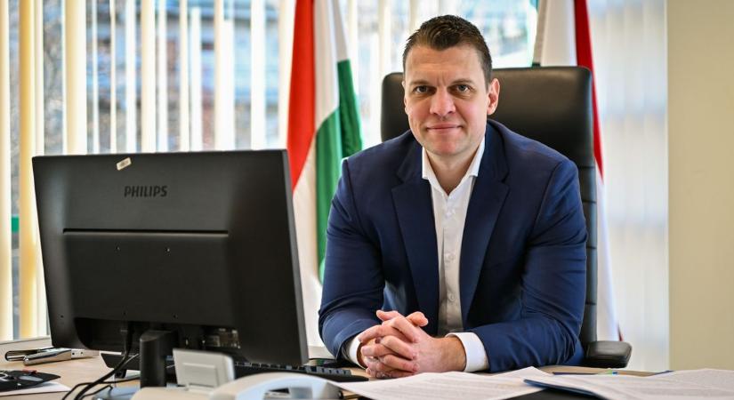 Menczer Tamás: Ukrajna sem a NATO, sem az Európai Unió tagja nem lehet