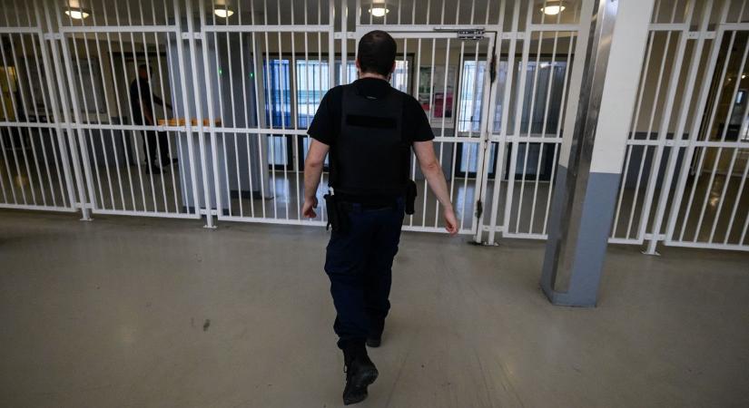 Választás elé állította a hadköteles férfiakat Ukrajna: börtön, vagy háború