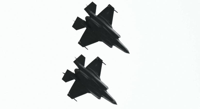 Amerikai vadászgépeket állomásoztatnának Romániában az európai országok