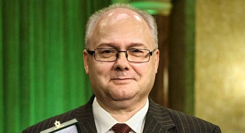 Harmincegy év munkáját ismerték el, Arany Érdemkeresztet kapott a Móravárosi iskola igazgatója