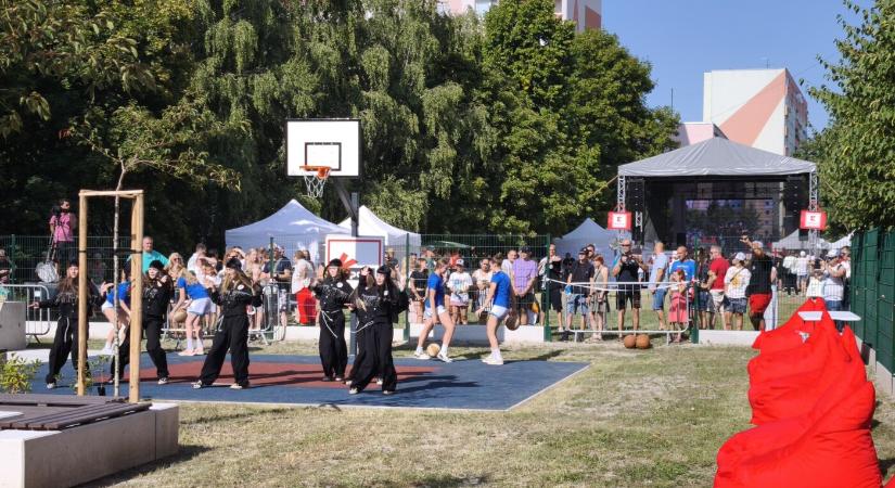 Újabb sikeres közösségi összefogás: átadták Nagymegyer legújabb szabadidőparkját (FOTÓK)