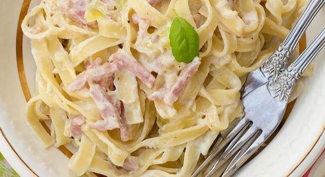 Cukkinis carbonara – a nagy klasszikus kicsit felturbózva