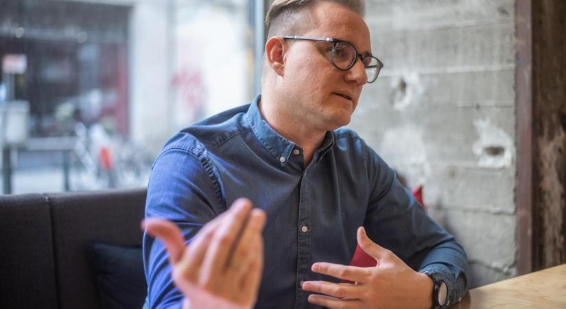 Lakner Zoltán a munkácsi légicsapásról: a kormány minden eddiginél látványosabban bebizonyította, semeddig sem tart a szuverenitása Putyinnal szemben