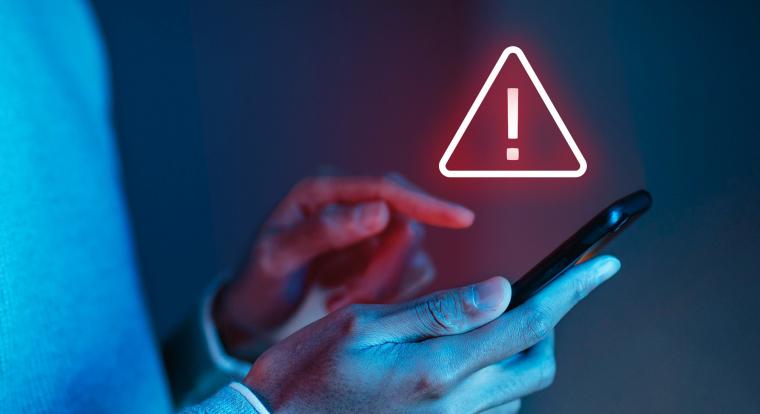 Újabb trükkel próbálkoznak a telefonos álbanki csalók - nagy sikerrel