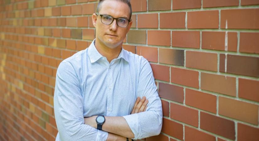 Lakner Zoltán: A magyar kormányzat ma bebizonyította, hogy meddig tart a szuverenitása Putyinnal szemben, semeddig