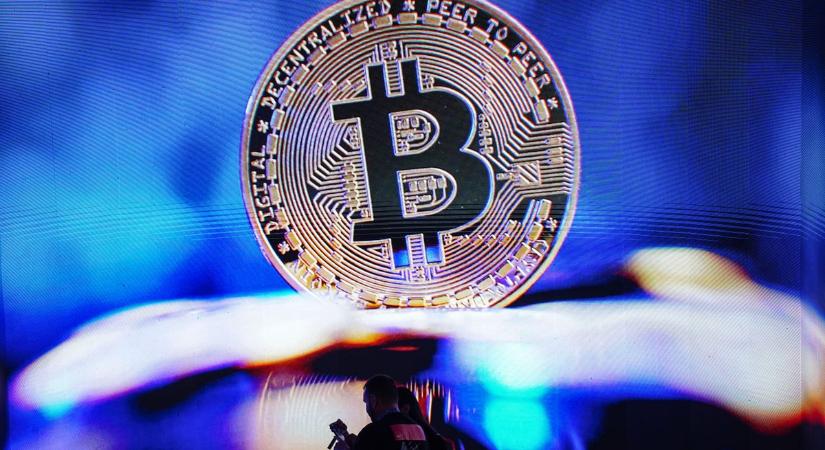 Hatalmas pofonnal érhet véget a kriptopiaci tündérmese, ütik a bitcoint és az ethert – ez áll a háttérben