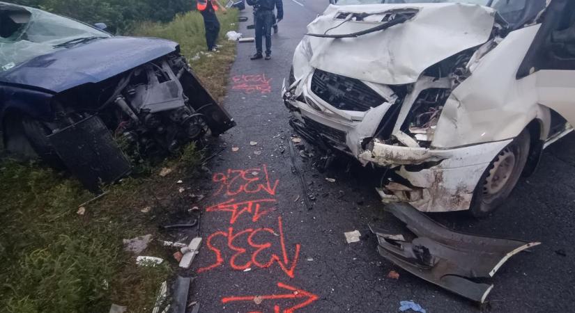 Fiatalok haltak meg a karambolban - Döbbenetes látvány a szabolcsi baleset helyszínén (fotók, videó)