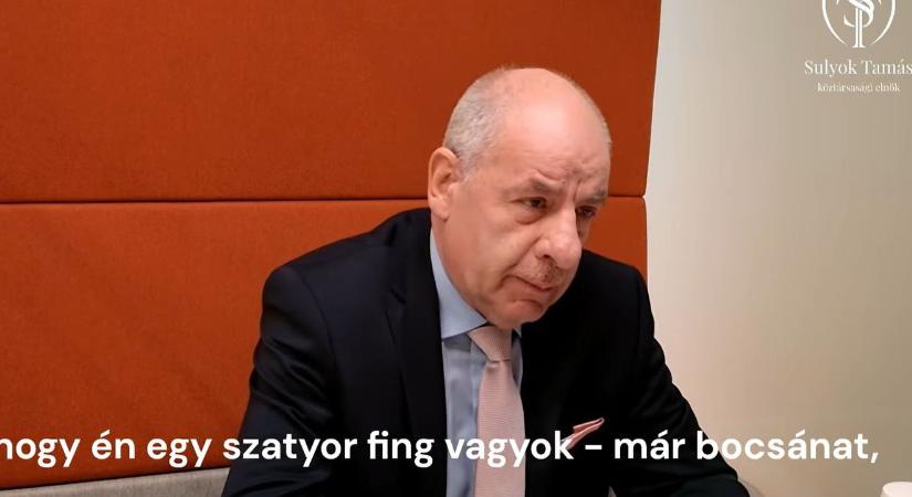 A köztársasági elnök már ki meri jelenteni, hogy orosz támadás érte Munkácsot