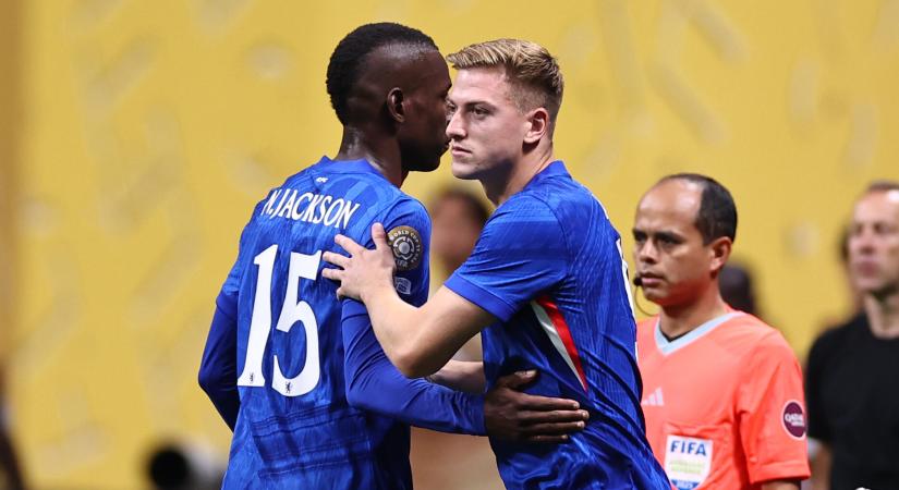 Őrült licitháború indul a Chelsea támadójáért?