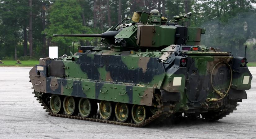 Katonai lépésekről egyeztet az Egyesült Államok Európával, asztalhoz ültetnék Oroszországot