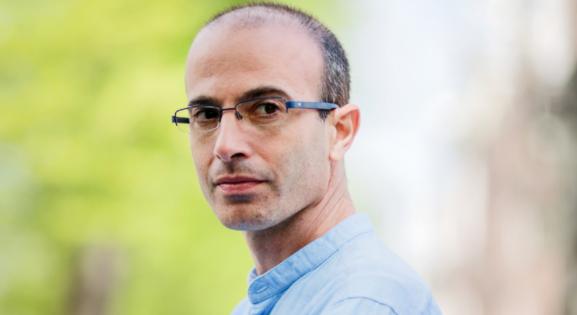 Harari az AI-ról: "Az élet olyan lesz, mint egy hosszú állásinterjú"