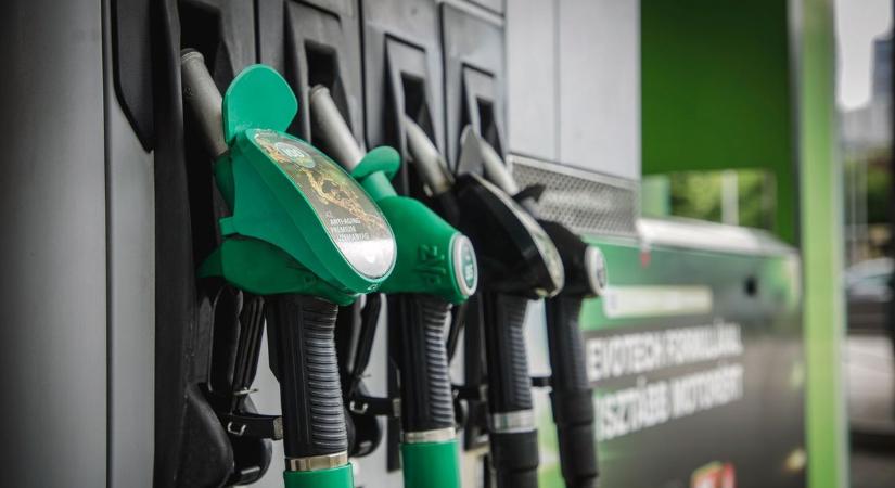 Újabb üzemanyagár-emelés szombattól, ennyit fizetünk literenként