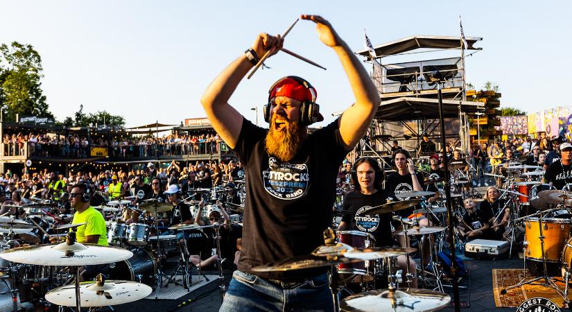 Budapestre érkezik Közép-Európa legnagyobb rockzenekara