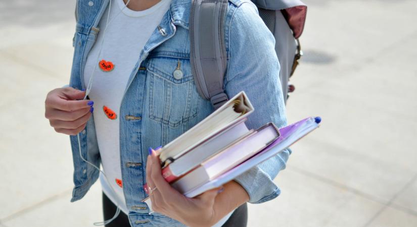 Megdöbbentő, mikor érkeznek meg az idei diákigazolványok