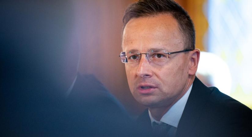 Szijjártó Péter: Legalább öt napra le fog állni az olajszállítás Magyarország és Szlovákia irányába