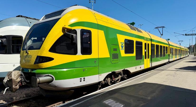 Hatósági intézkedés miatt vonat helyett autóbusszal szállítják az utasokat Zalába